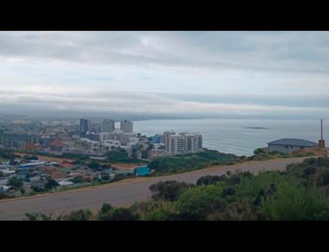 LAND FOR SALE IN MOSSEL BAY EXT 26